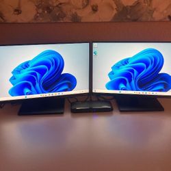2 SAMSUNG MONITORS AND DOCKING STATION 