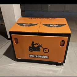 Harley  Davison ice chest