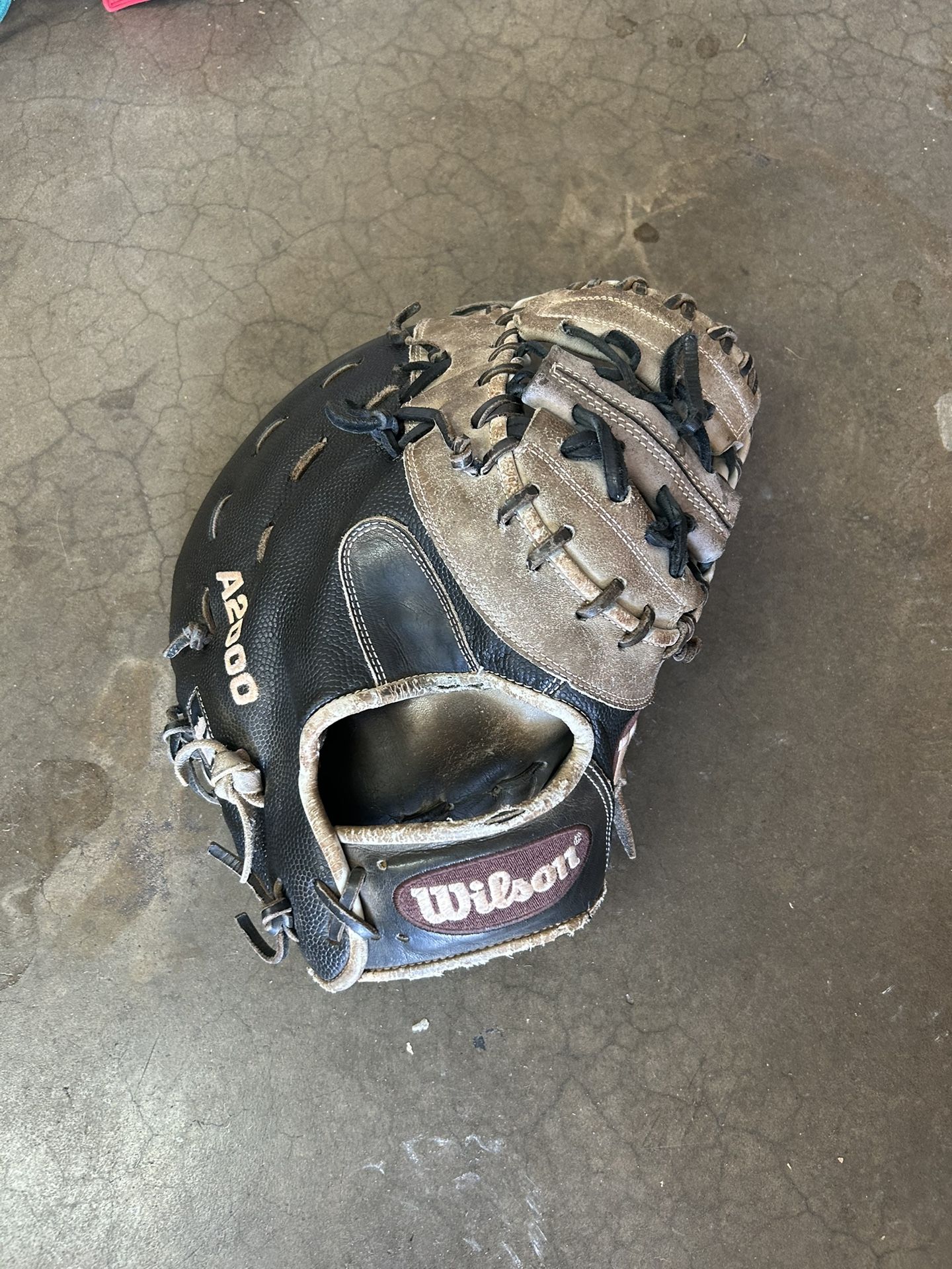 A2000 First Baseman Glove Righty