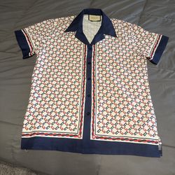 Gucci Geometric G Shirt  SIZE MEDIUM
