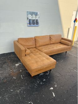 🔥 West Elm Cognac Leather Sectional (Chaise) – Modern Luxury 🔥