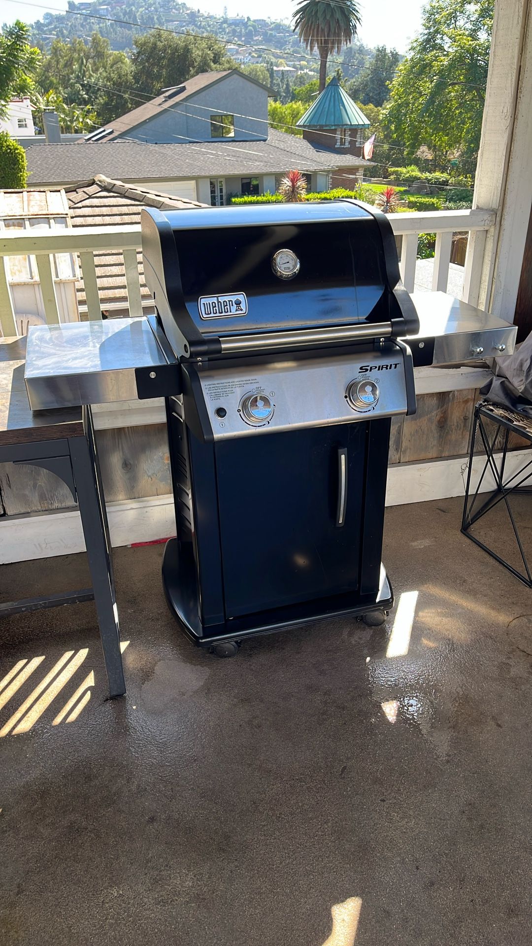 Weber Spirit E-215