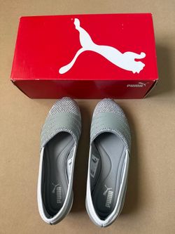 Six 6.5, Puma women Asha Alt 2 heather ballet flat $13.00