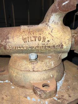 Rare  Wilton Bullet Table Vice