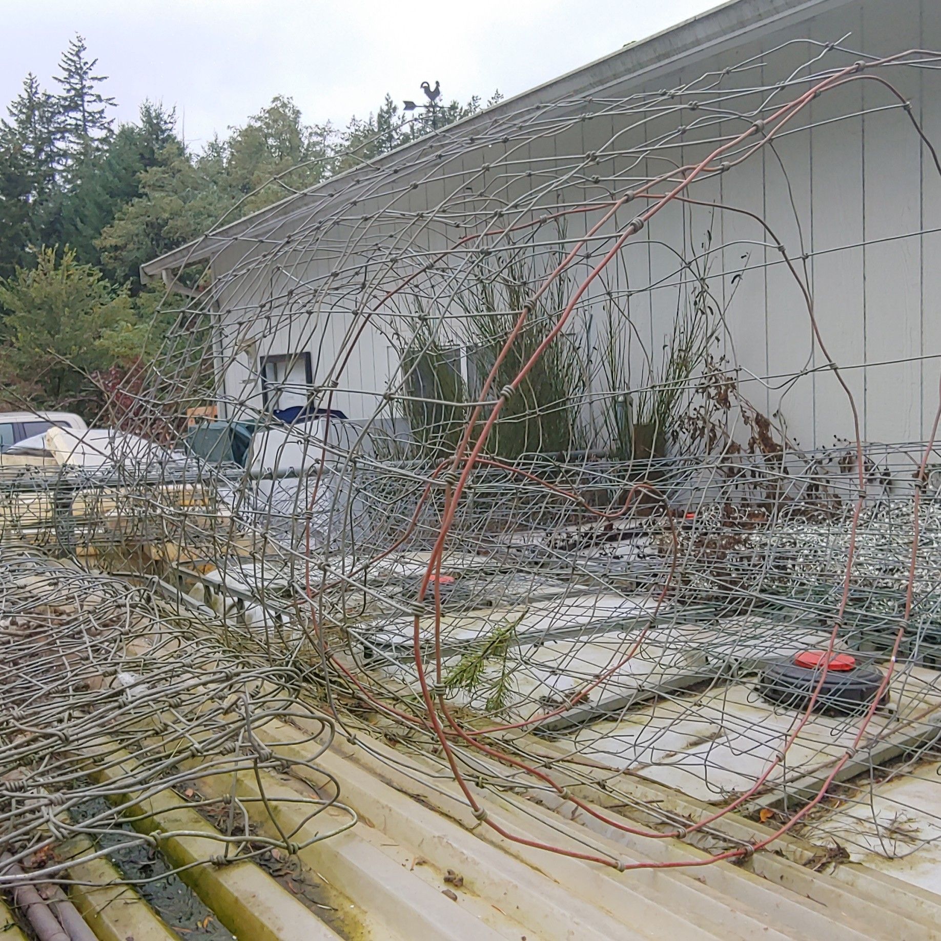 Woven wire fencing