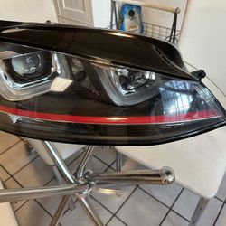 2015-2017 Volkswagen GTI Right Passenger Xenon HID Headlight OEM 