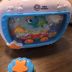 Baby einsteim fish tank