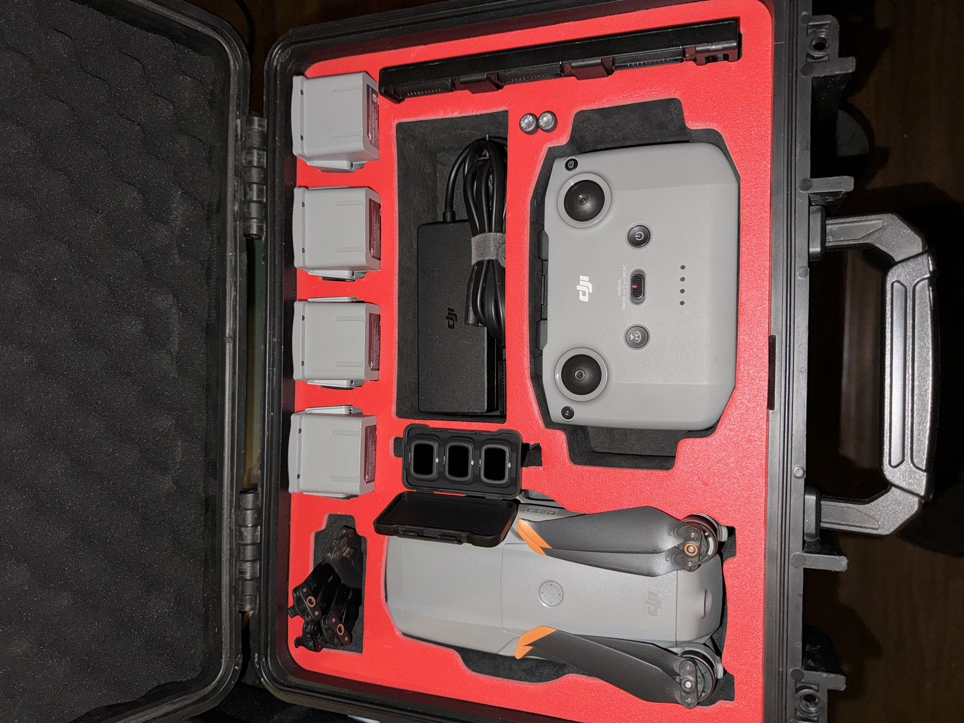 DJI AIR 2 With 5 Batteries Like New