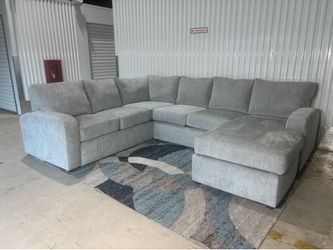 Gray Sectional Couch W/ Free Delivery 🚚