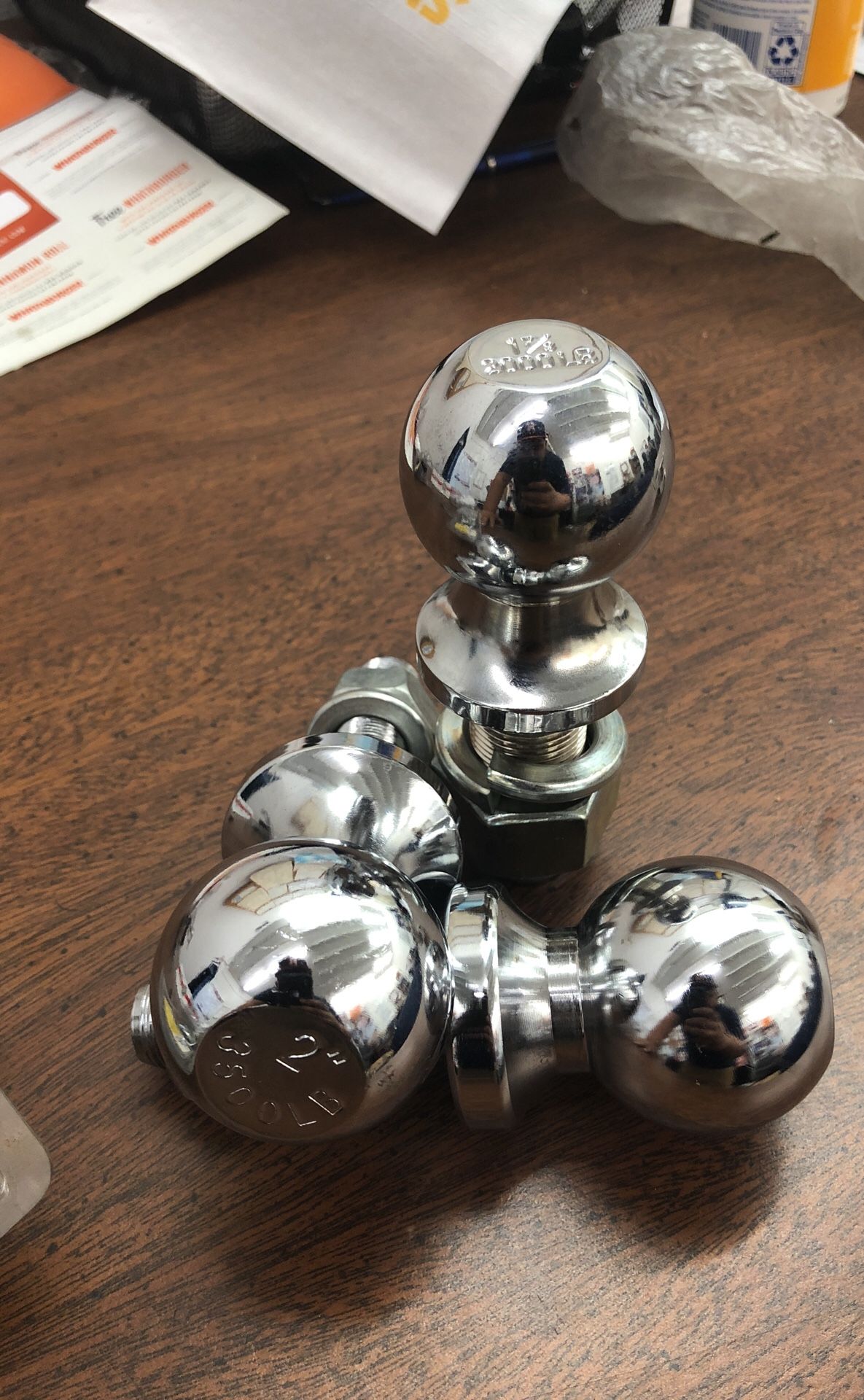 Coupling/trailer balls