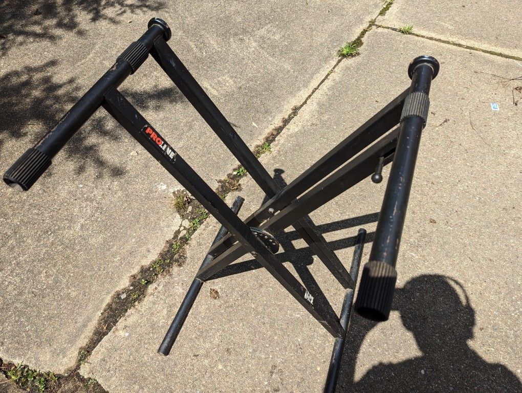 Pro-Line Keyboard Stand