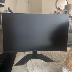 Selling M32UC Curved  Gaming Monitor