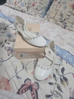 Mini white heels