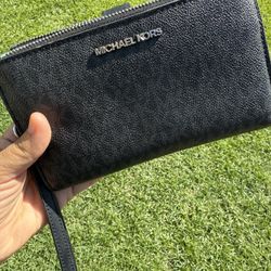 MK Wristlet Wallet 