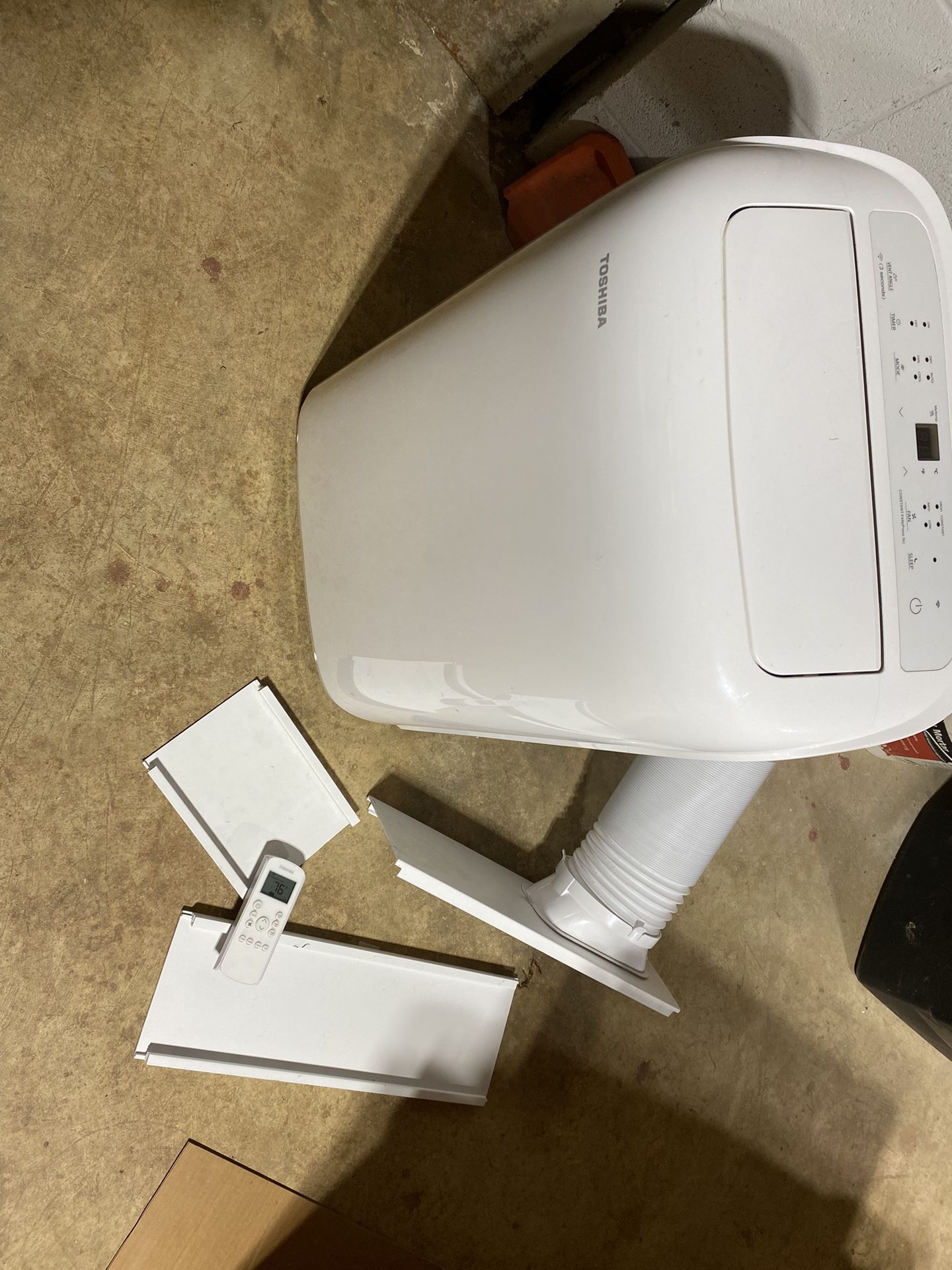 Toshiba 12000 Portable. Air. Conditioning