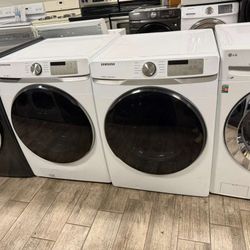 Samsung washer and dryer set electric with warranty great condition