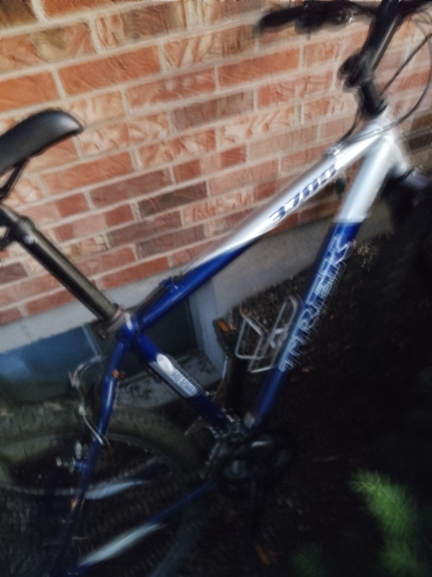 Trek Alpha 3700 Mountain Bike
