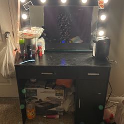 Make Up Vanity 
