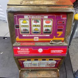 Slot Machine See Description 