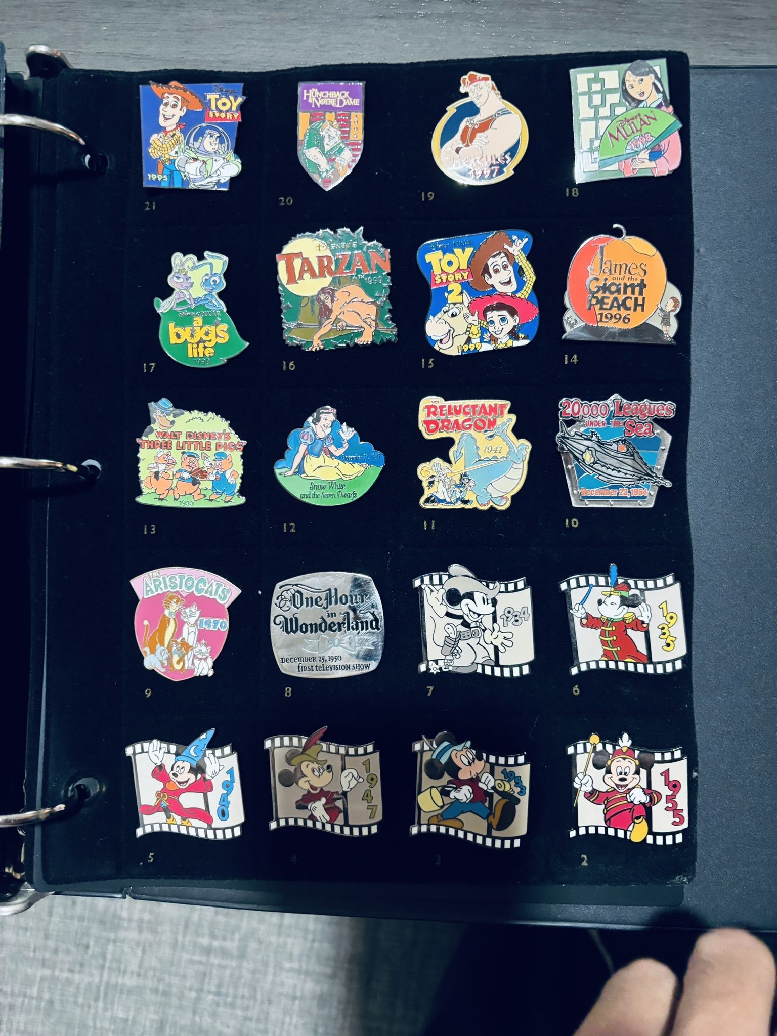 Disney Millennium Pin Set