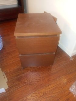 Night Stand, Use. Good Condition. Miner Little Scratche Upper Back Edge. You Can See Picture. 