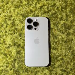 iPhone 16 Pro | 128GB | Natural Titanium | Factory Unlocked