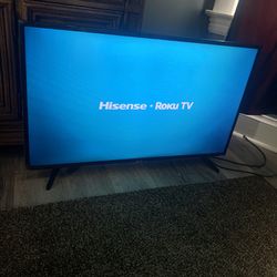 40 Inch TV 