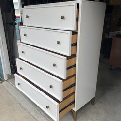 5 Drawer Dresser 