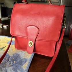 coach station bag