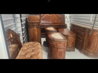 Michael Amini Cortina King Bedroom Set