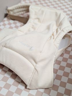 Ergobaby Embrace Cozy Newborn Essentials Baby Carrier Wrap (7-25 Pounds), Ponte Knit, Cream