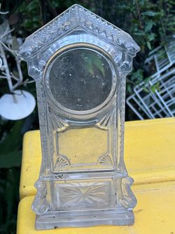 Décor clock figure