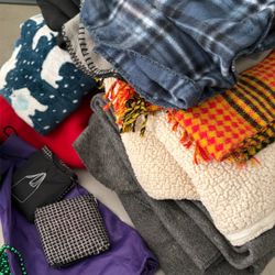 Free Blankets One Per Customer