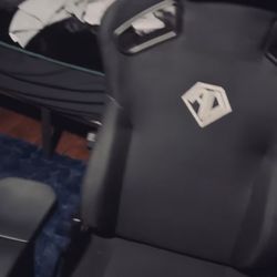 Anda Seat Chair