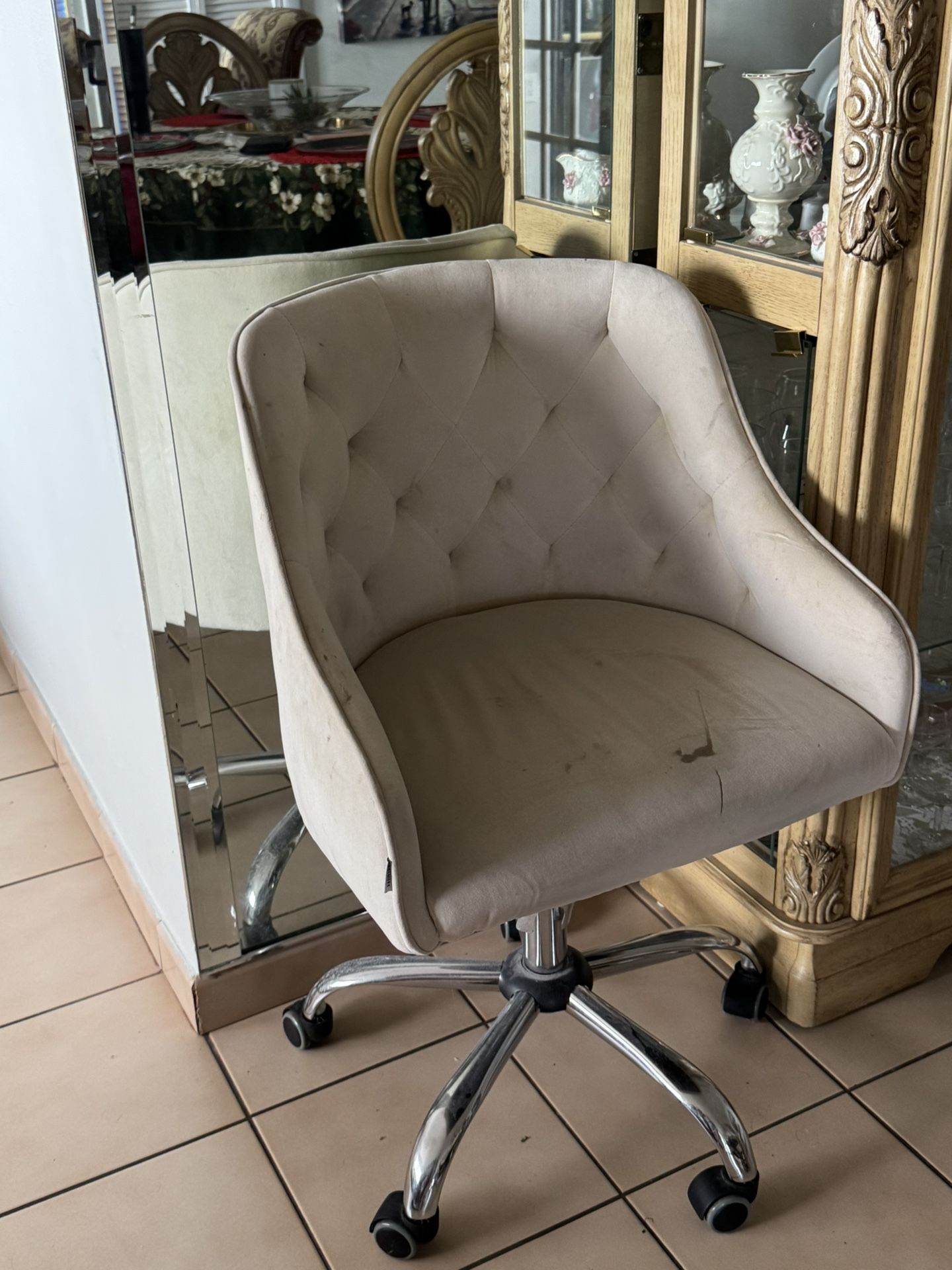 Rolling Office chair