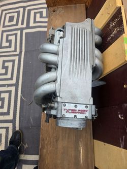 Tuned port injection manifold and fuel rails ..