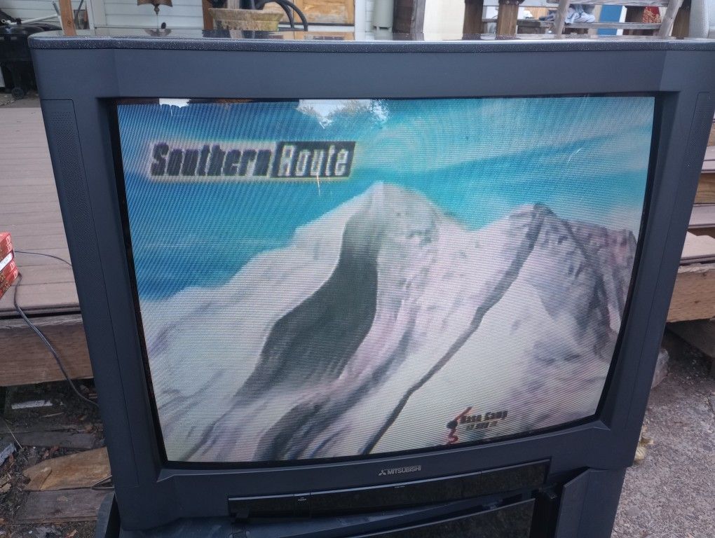 Vintage 90's Mitsubishi CS-35405 35" Color CRT Retro Gaming