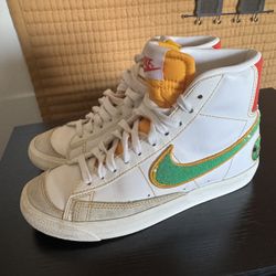 Roswell Rayguns Nike 