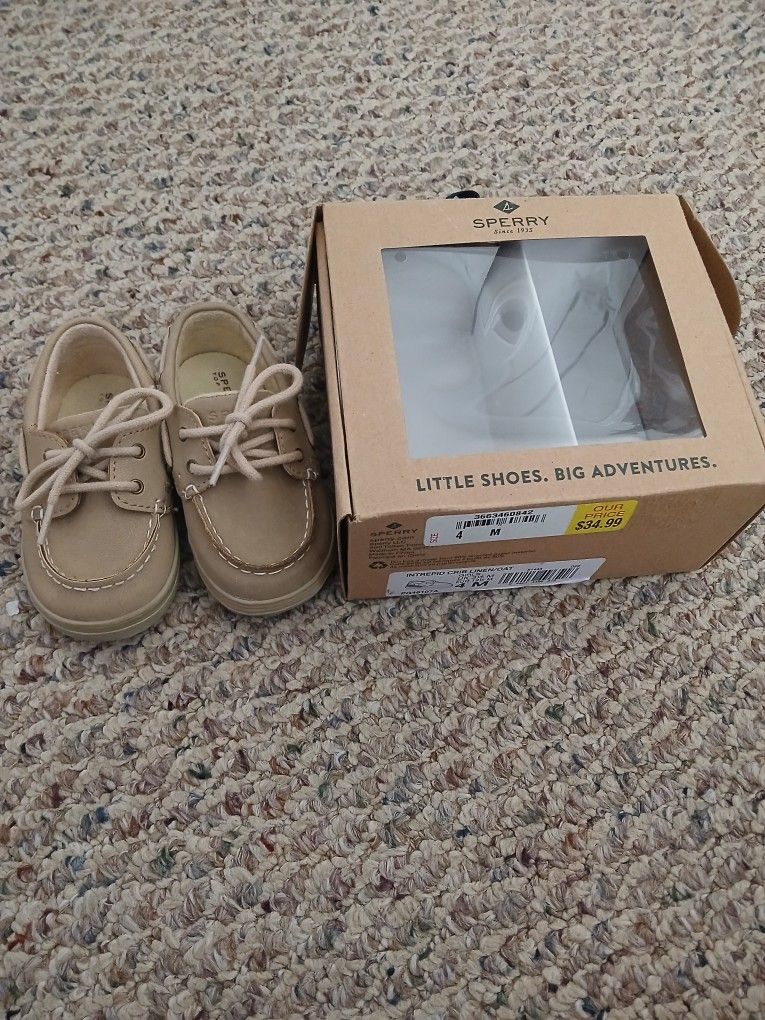 Sperrys Size 4 (9-12 Months)