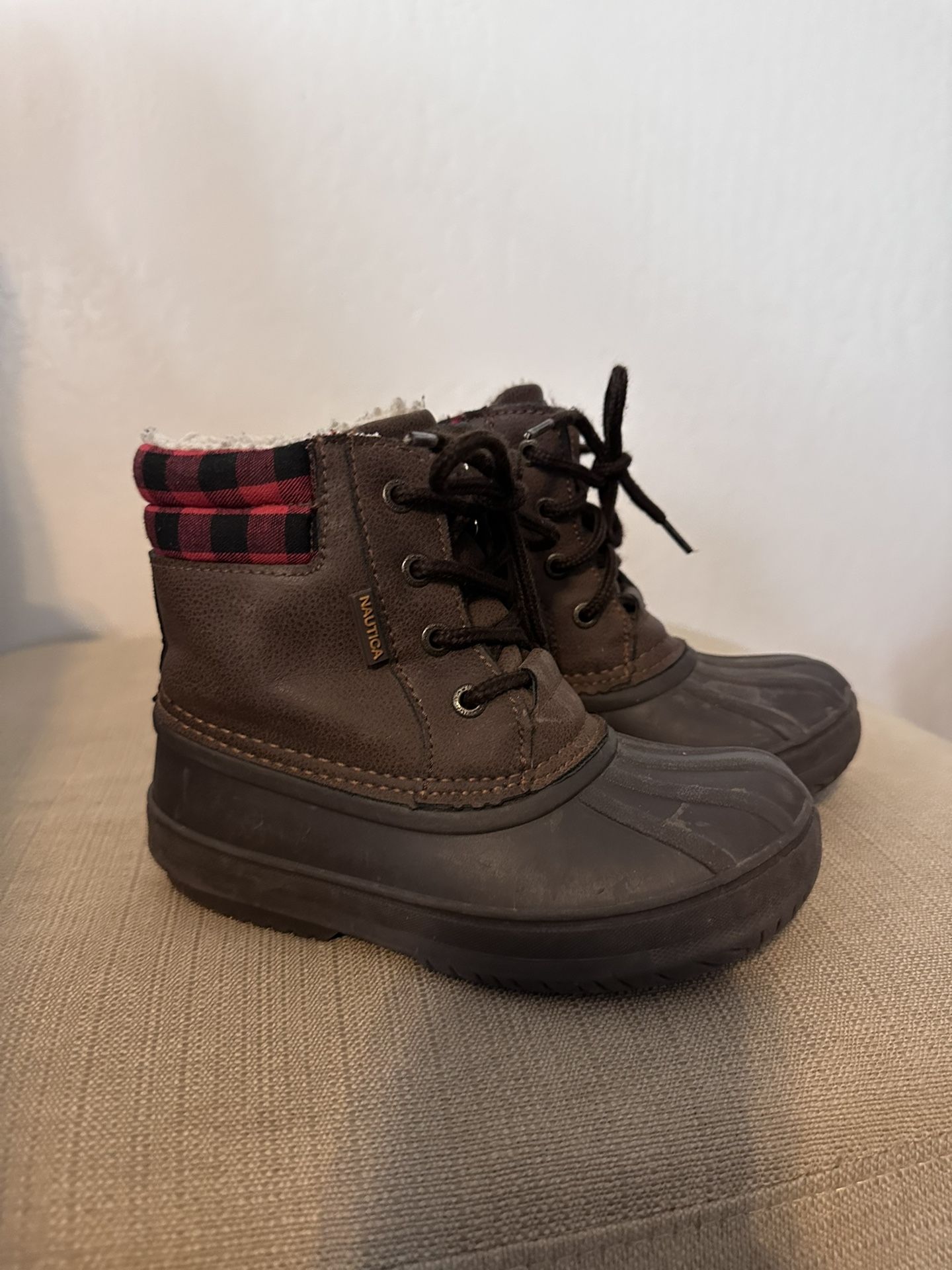 Kids Nautica rain Boots Size 11