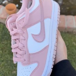 Nike Dunk Pink Velvet GS sz 6.5Y & 7 Y