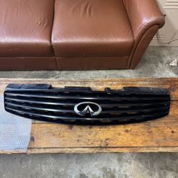 G35 2006 Infiniti Coupe OEM Front Grill 