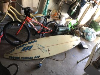 Surf Boards 2 For 60$