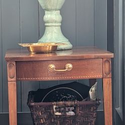 Beautiful Mid-Century Side Table 