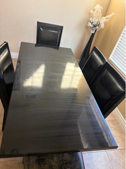 Black dining room table
