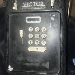 Vintage Victor adding matching