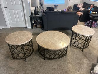 2 end tables and a coffee table
