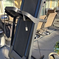 Treadmill 