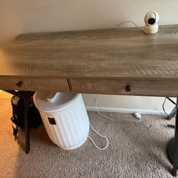 Lightweight Desk