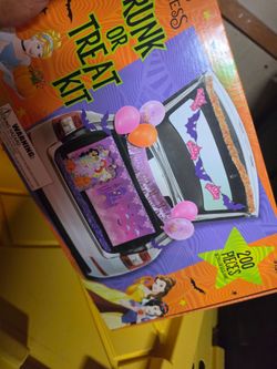 Halloween trucker treat sets